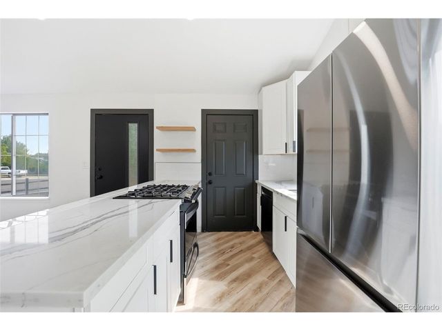 17445 E Temple Dr, Aurora, CO 80015