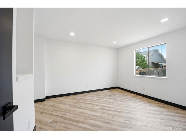 17445 E Temple Dr, Aurora, CO 80015