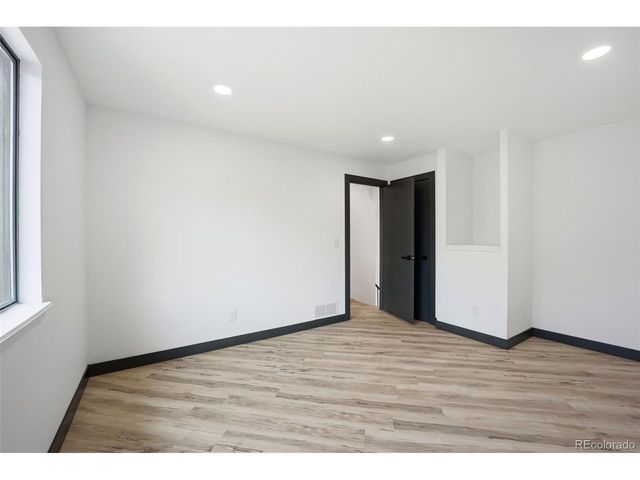 17445 E Temple Dr, Aurora, CO 80015