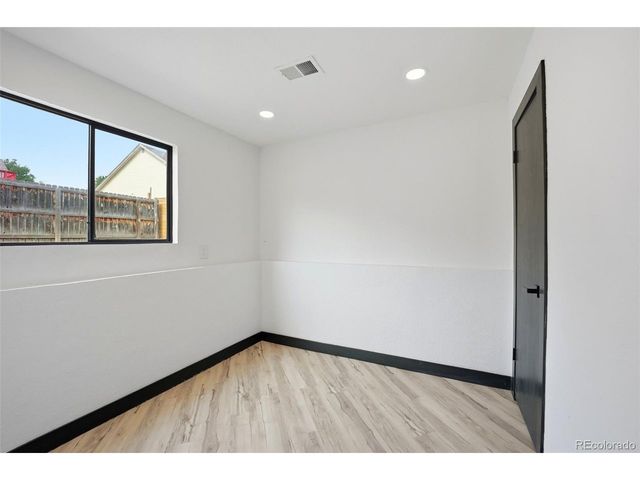 17445 E Temple Dr, Aurora, CO 80015