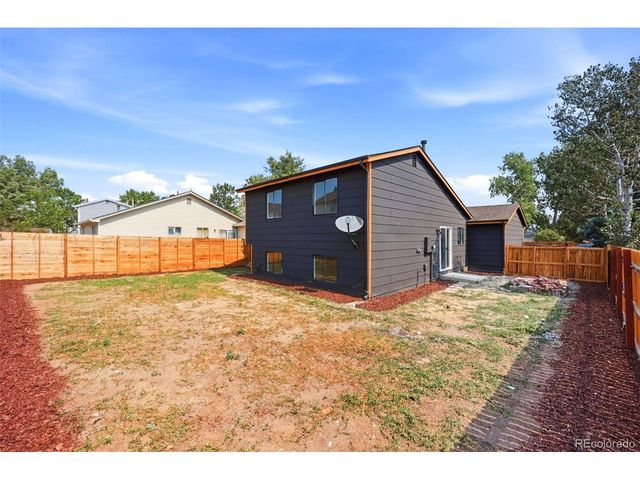17445 E Temple Dr, Aurora, CO 80015