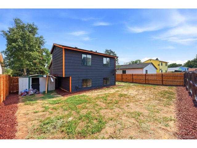17445 E Temple Dr, Aurora, CO 80015