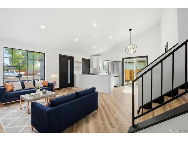 17445 E Temple Dr, Aurora, CO 80015