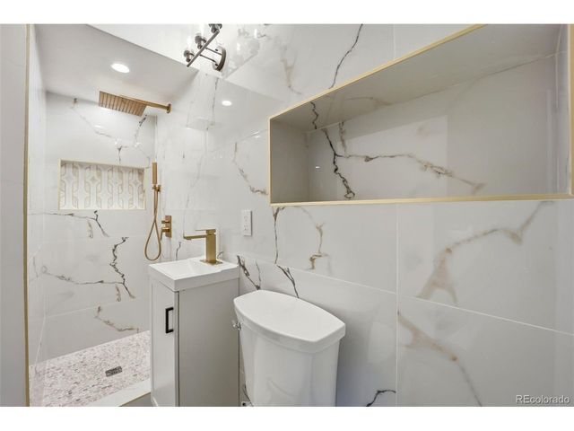 17445 E Temple Dr, Aurora, CO 80015