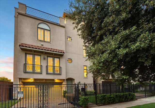 2006 Helena Street, Houston, TX 77002