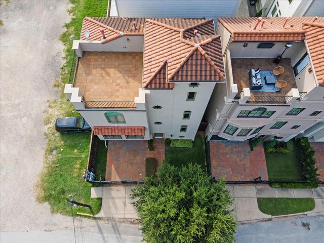 2006 Helena Street, Houston, TX 77002