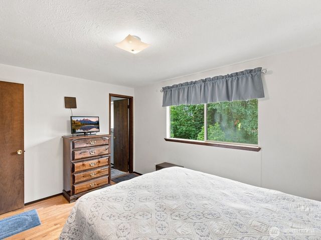 1839 N 185th Street, Shoreline, WA 98133