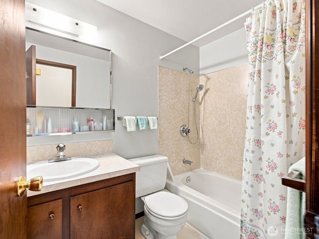 1839 N 185th Street, Shoreline, WA 98133