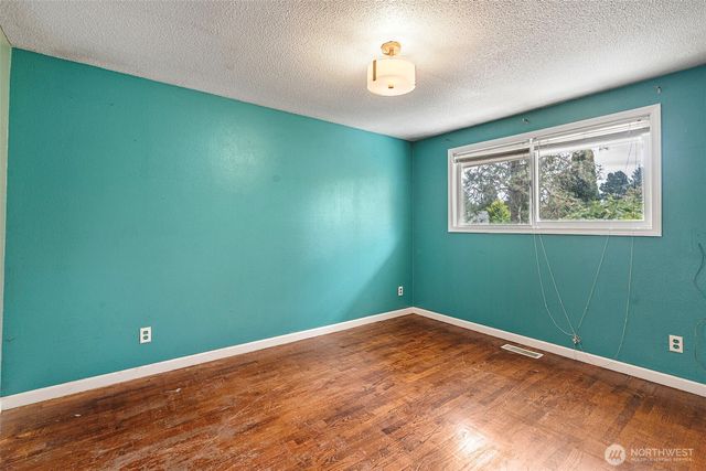 1805 N Vassault Street, Tacoma, WA 98406