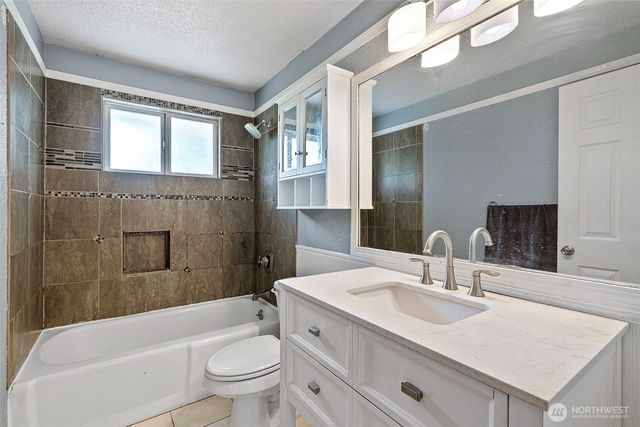 1805 N Vassault Street, Tacoma, WA 98406