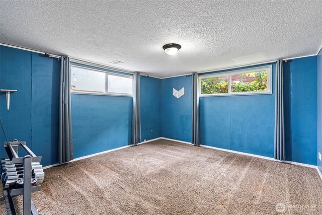 1805 N Vassault Street, Tacoma, WA 98406