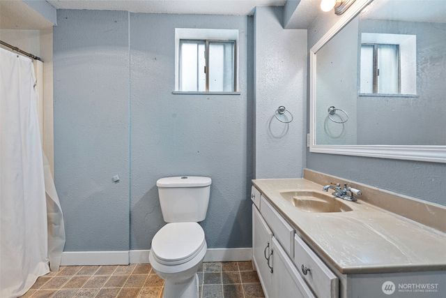 1805 N Vassault Street, Tacoma, WA 98406