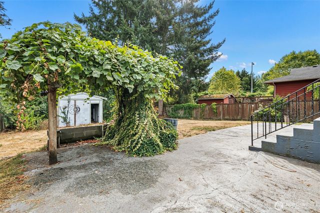 1805 N Vassault Street, Tacoma, WA 98406