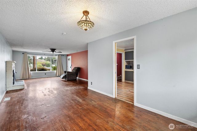 1805 N Vassault Street, Tacoma, WA 98406