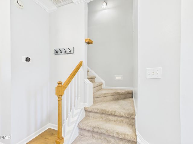 2748 Andover Glen Road, Raleigh, NC 27604