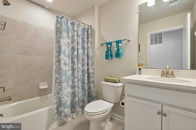 15563 BLUE LOTUS LN, Haymarket, VA 20169