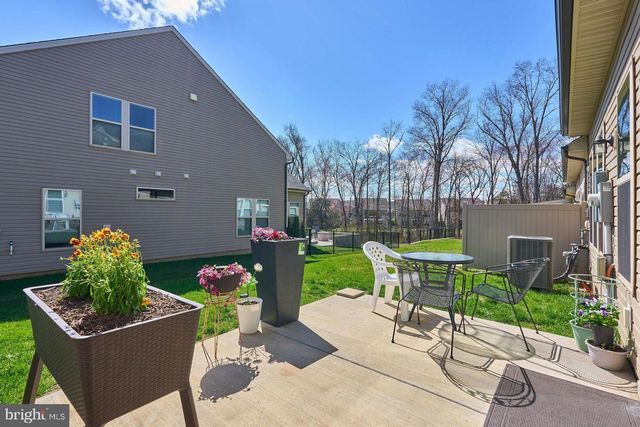 15563 BLUE LOTUS LN, Haymarket, VA 20169