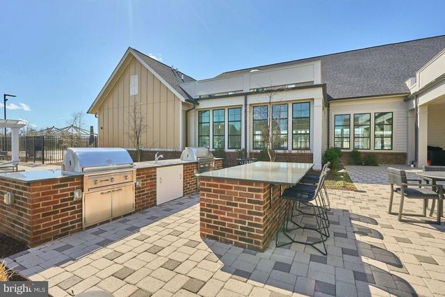 15563 BLUE LOTUS LN, Haymarket, VA 20169
