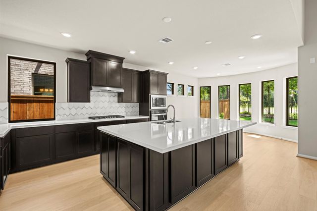 22017 Gateway Arch Drive, Porter, TX 77365