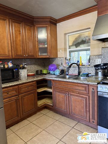 55575 Navajo Trail, Yucca Valley, CA 92284