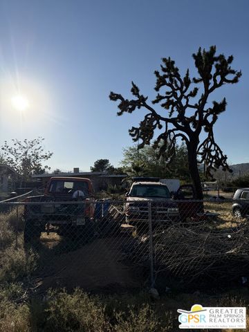 55575 Navajo Trail, Yucca Valley, CA 92284
