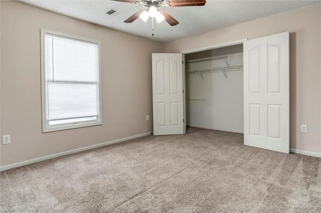 813 E 167th Court, Gardner, KS 66030