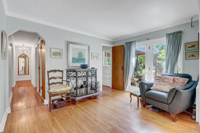 100 Elwood Road, Northport, NY 11768