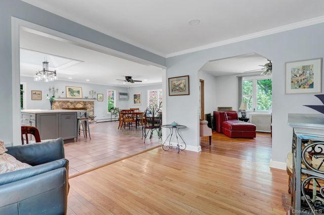 100 Elwood Road, Northport, NY 11768