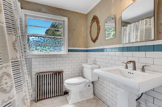 100 Elwood Road, Northport, NY 11768