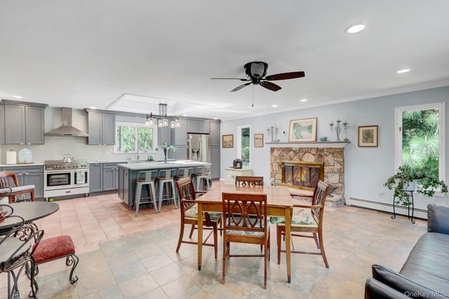 100 Elwood Road, Northport, NY 11768