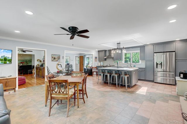 100 Elwood Road, Northport, NY 11768