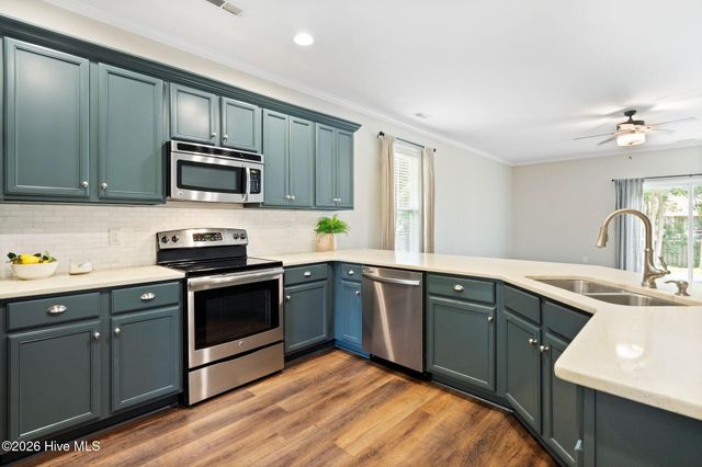 115 Bunchberry Court, Hampstead, NC 28443
