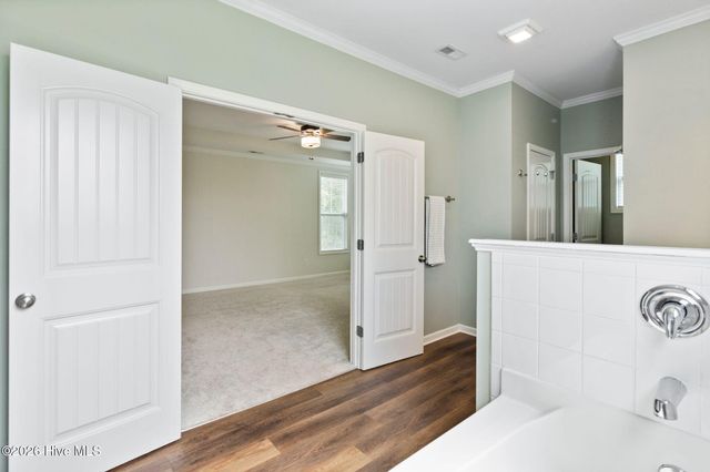 115 Bunchberry Court, Hampstead, NC 28443