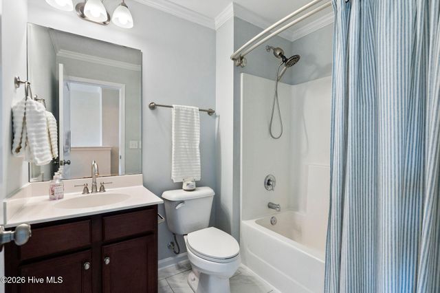 115 Bunchberry Court, Hampstead, NC 28443