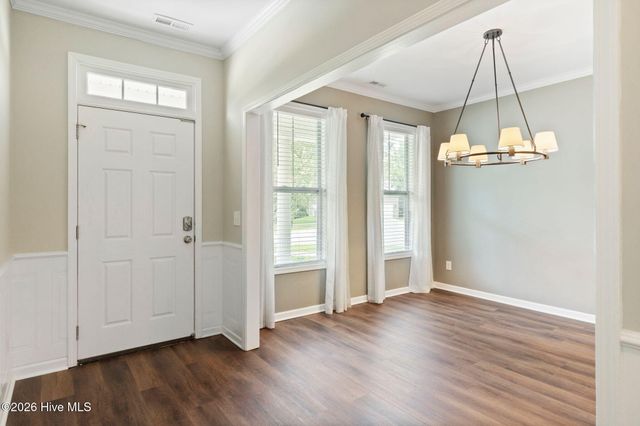115 Bunchberry Court, Hampstead, NC 28443