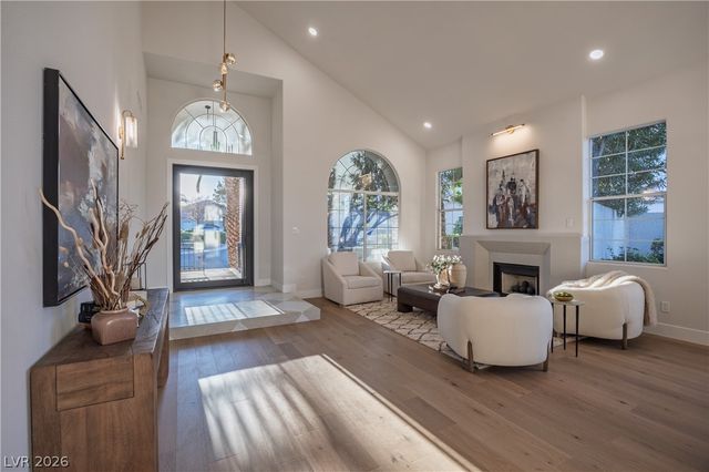 8800 Lusso Court, Las Vegas, NV 89134