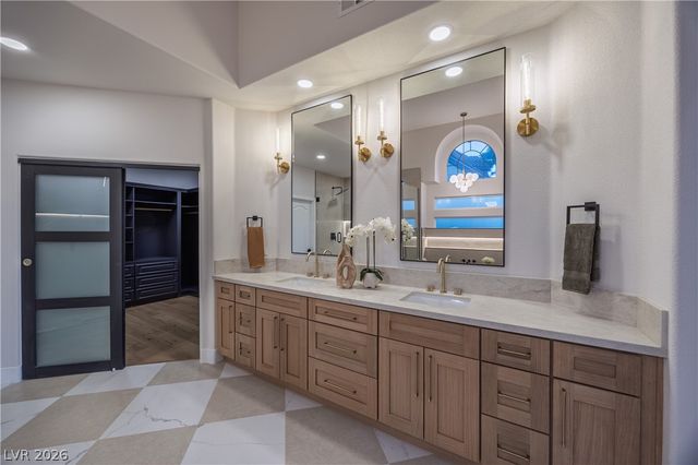 8800 Lusso Court, Las Vegas, NV 89134