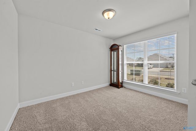 6122 Feather Way SE, Owens Cross Roads, AL 35763