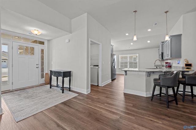 6122 Feather Way SE, Owens Cross Roads, AL 35763