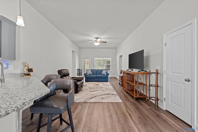 6122 Feather Way SE, Owens Cross Roads, AL 35763