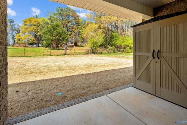 6122 Feather Way SE, Owens Cross Roads, AL 35763