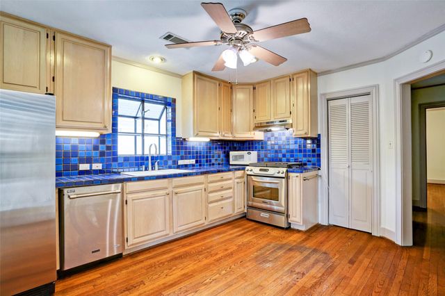 2324 Goldsmith Street B, Houston, TX 77030