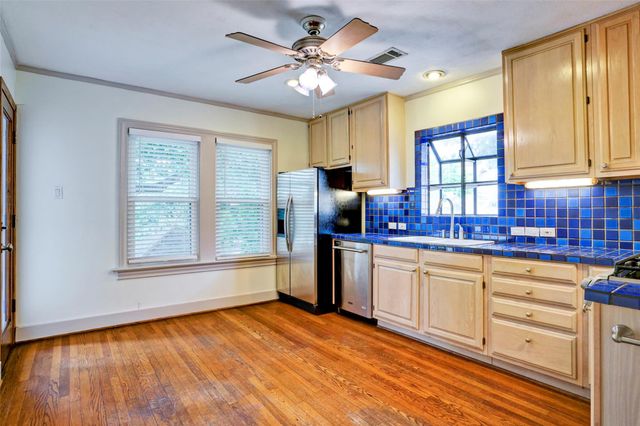 2324 Goldsmith Street B, Houston, TX 77030