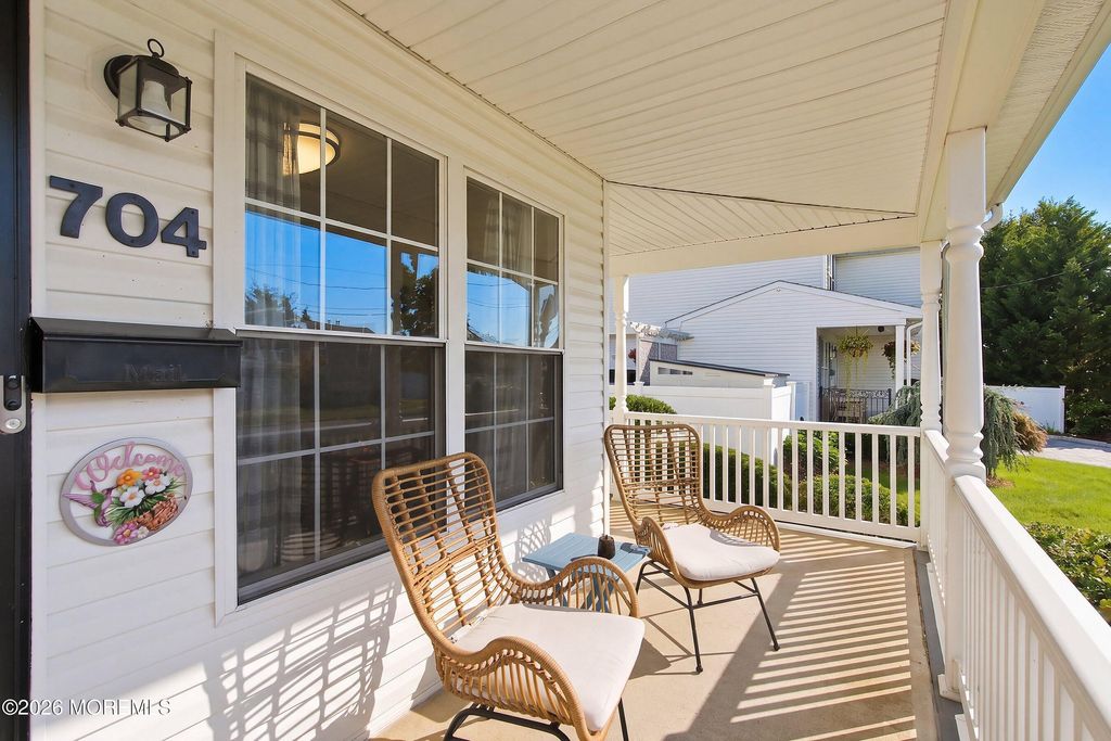 704 Aumack Avenue, Union Beach, NJ 07735