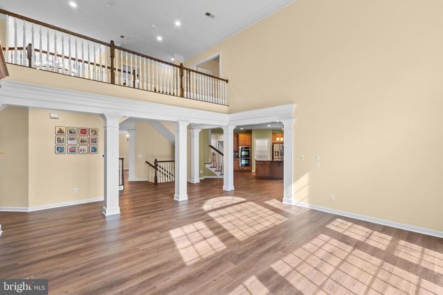 42294 IRON BIT PL, Chantilly, VA 20152
