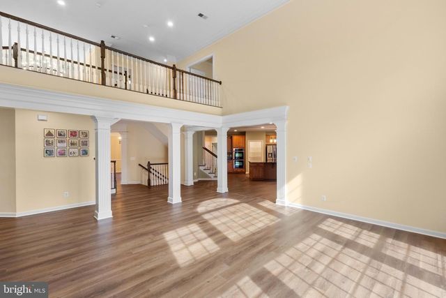42294 IRON BIT PL, Chantilly, VA 20152