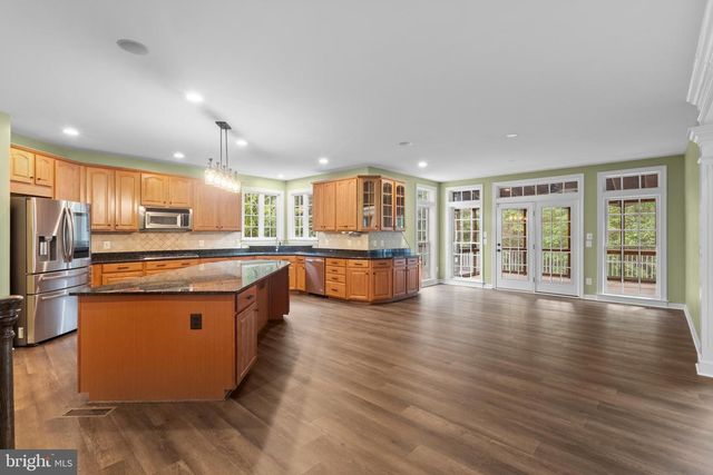 42294 IRON BIT PL, Chantilly, VA 20152