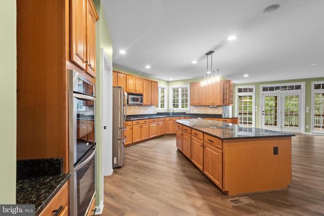 42294 IRON BIT PL, Chantilly, VA 20152