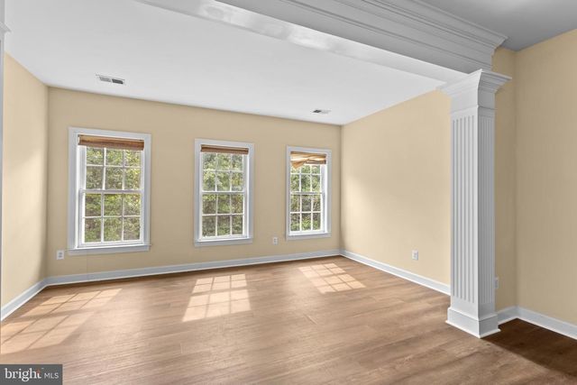 42294 IRON BIT PL, Chantilly, VA 20152