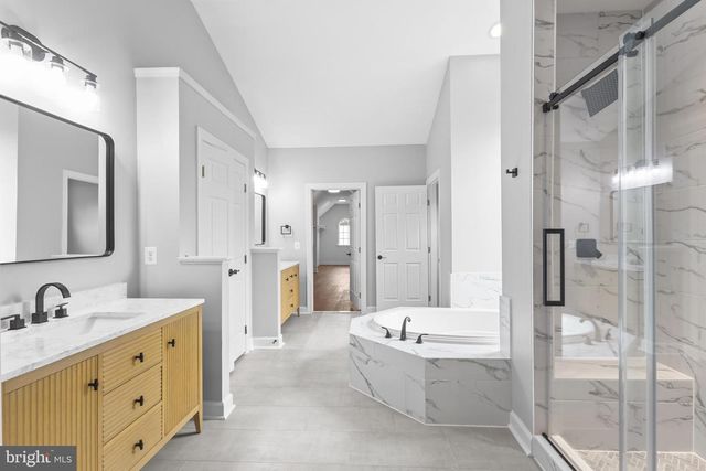 42294 IRON BIT PL, Chantilly, VA 20152